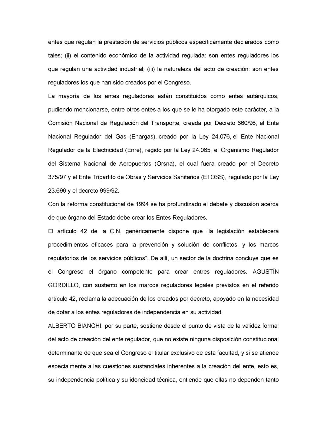 DERECHO CONSTITUCIONAL Y DERECHO ADMINISTRATIVO:
Se deja expresa constancia de que este resumen es meramente ilustrativo y se
confecciona a