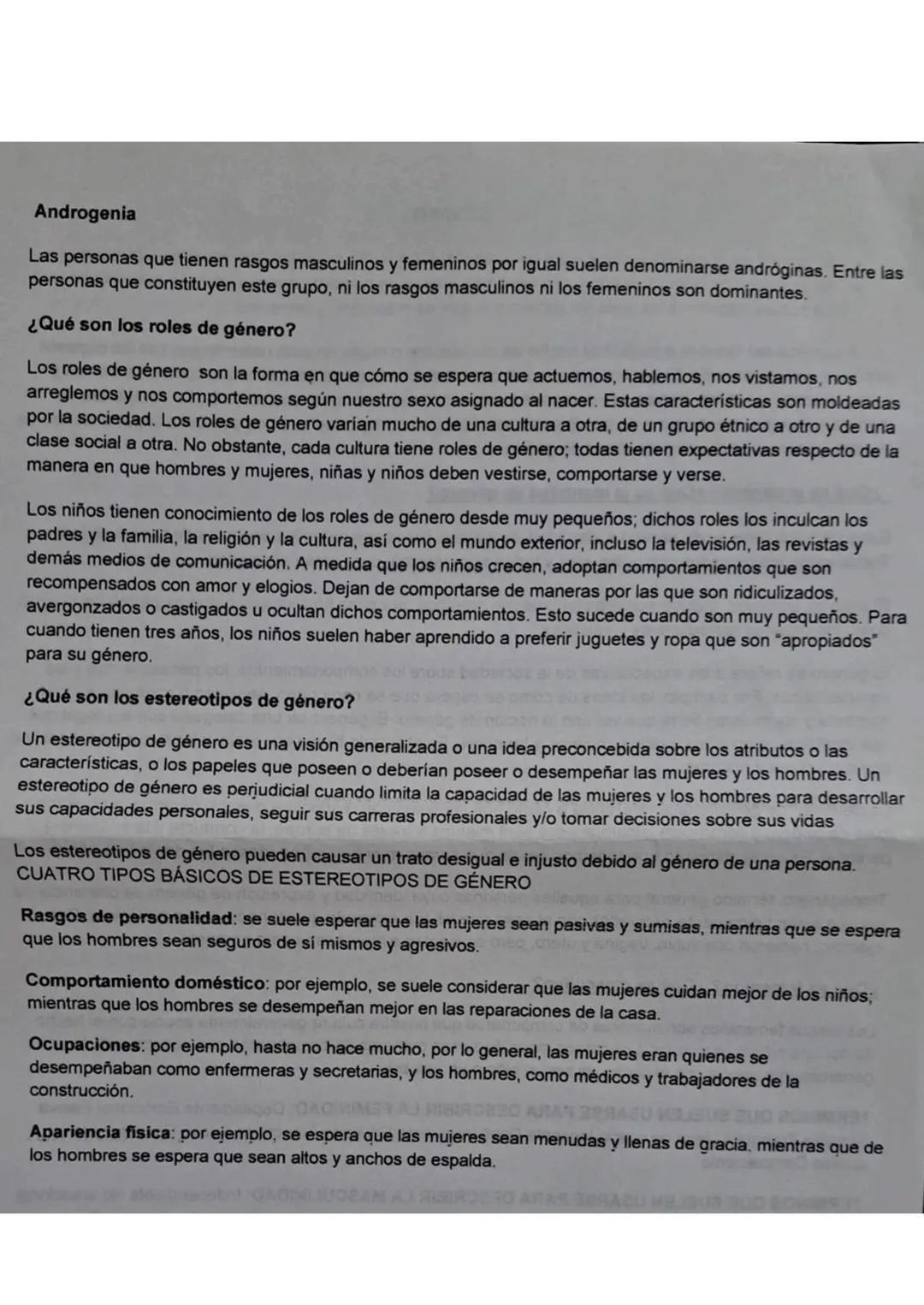 Cuando el embrión tiene los cromosomas femeninos XX, las hormonas maternas (estrógenos) estimulan el
desarrollo de órganos sexuales femenino