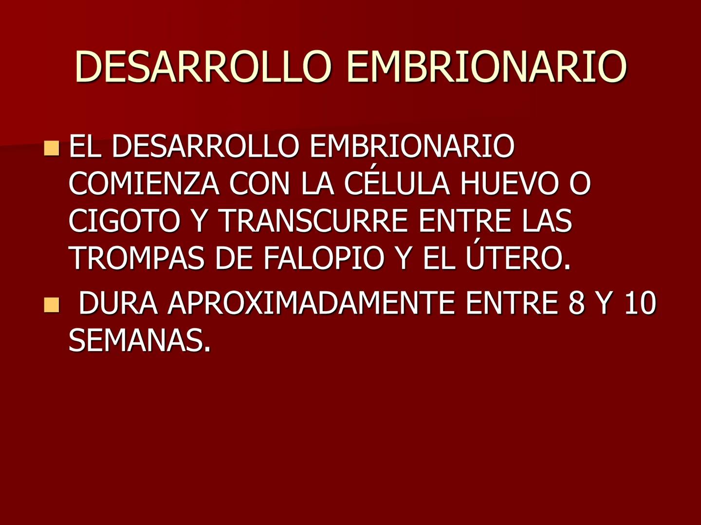 # Desarrollo embrionario
BIOLOG
3° A
ÑO DESARROLLO EMBRIONARIO
- EL DESARROLLO EMBRIONARIO
COMIENZA CON LA CÉLULA HUEVO O
CIGOTO Y TRANSC