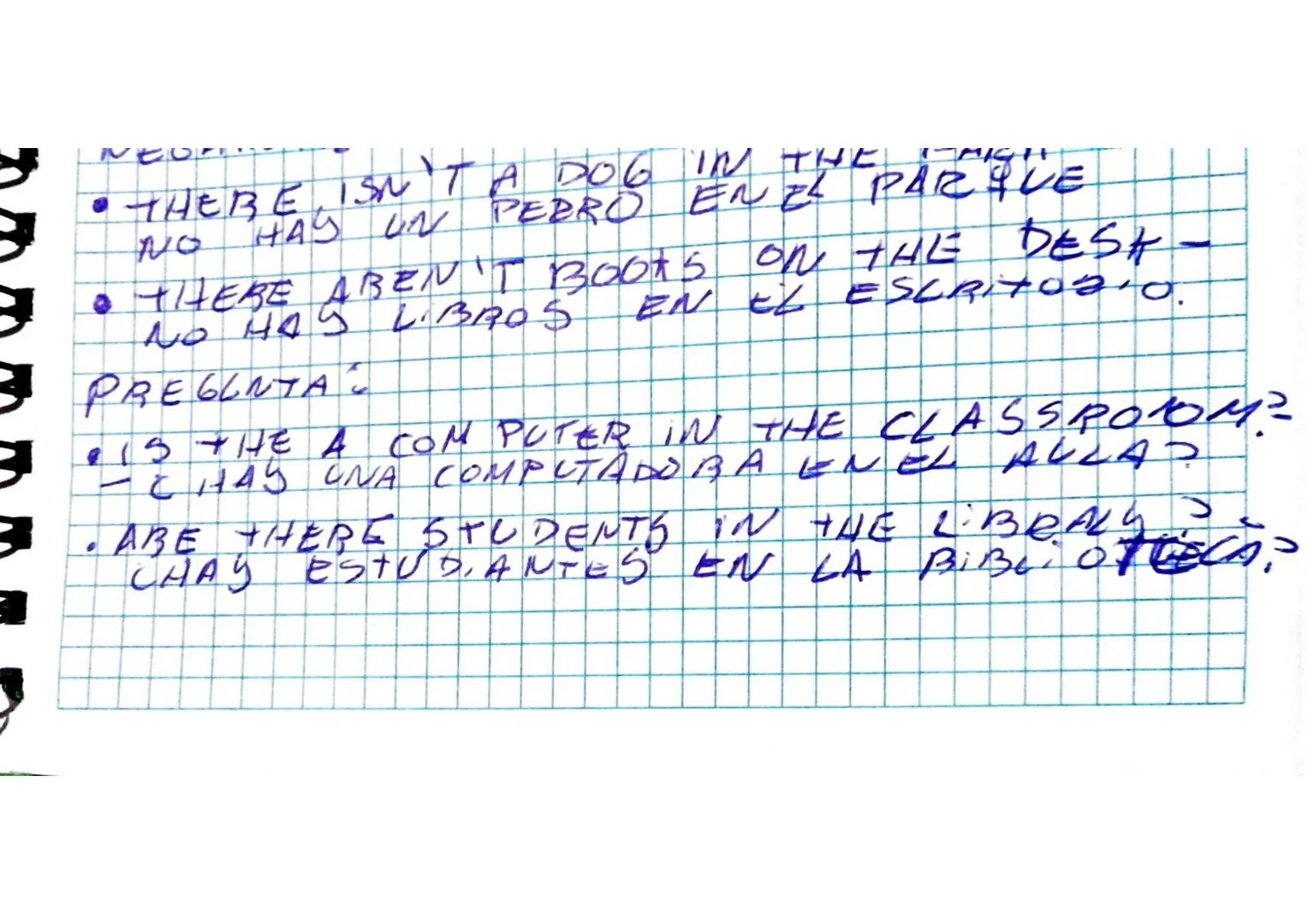HOJA N°:
FECHA:
UNIDAD 1 - INGLES 1° AÑO
TEMAS:
1. VERBO TO BE (SER/ESTAR)
2. INFORMACION PERSONAL
3. THERE IS/ THERE ARE (CHAS)
4. PREPOSIC