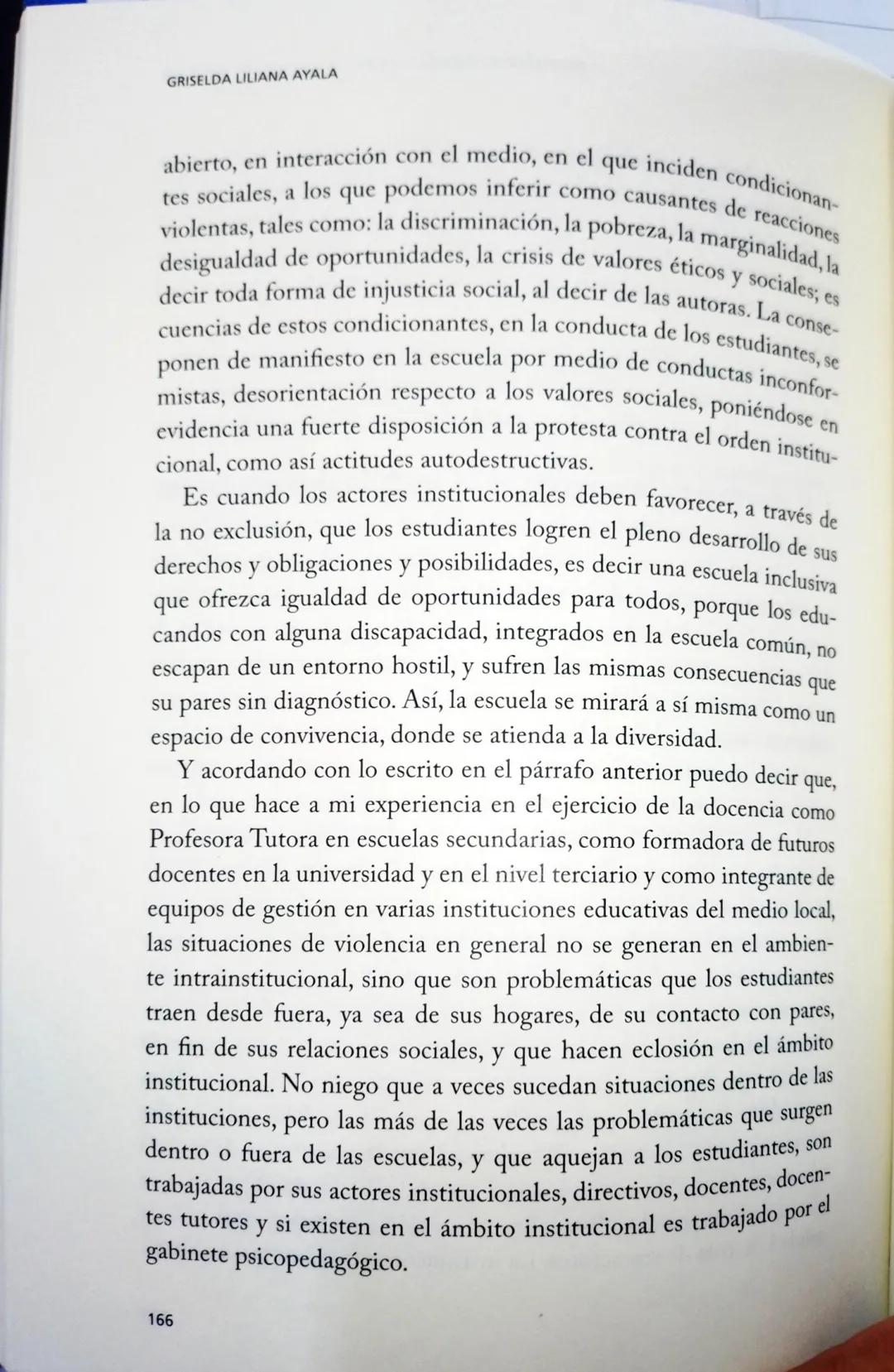 # CAPÍTULO 6
La violencia: familiar y escolar # 1. La violencia familiar
El maltrato infantil está vinculado con la violencia familiar.
S