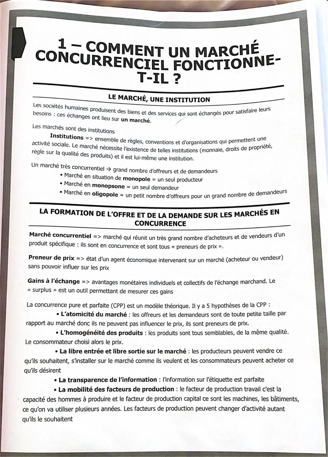 # 1- COMMENT UN MARCHÉ
CONCURRENCIEL FONCTIONNE-
T-IL?
LE MARCHÉ, UNE INSTITUTION
Les sociétés humaines produisent des biens et des servic